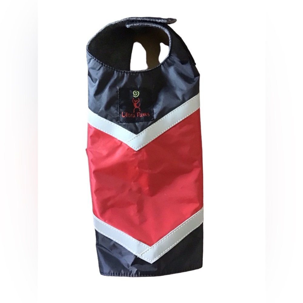 Small Dog Coat🐕NWOT🐾 Ultra Paws 🐾